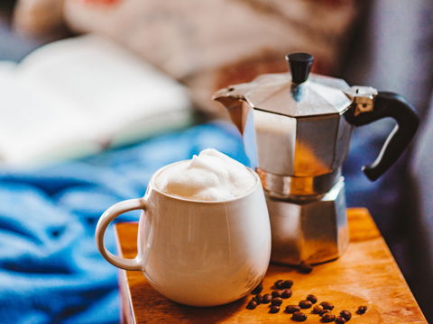 Hafermilch: Dieser geniale Trick zaubert unwiderstehlich-cremigen Milchschaum