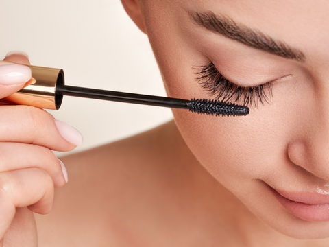 Diese Mascara hat denselben Effekt wie ein Wimpernlifting beim Profi