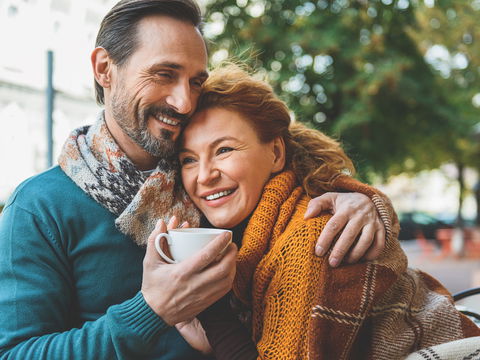 Dating ab 50: Diese 5 Dinge sind Singles laut Umfrage besonders wichtig