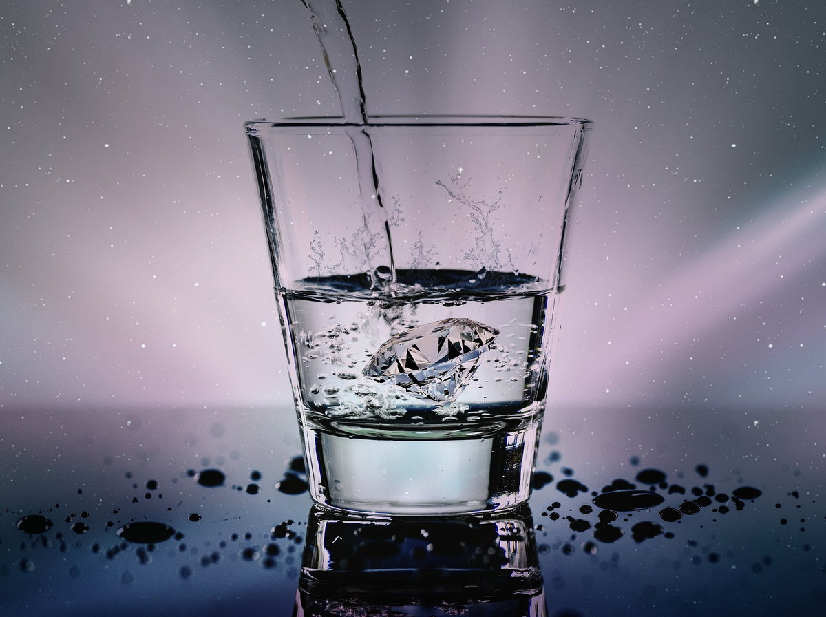 Glas Wasser