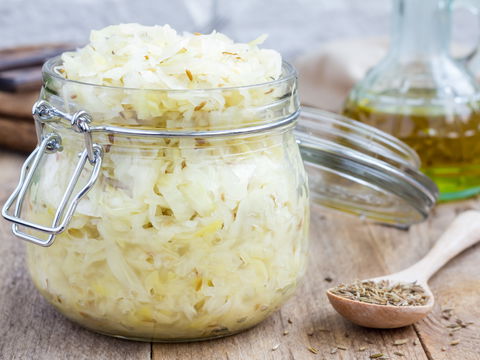 Sauerkraut-Diät: Wie gesund ist Abnehmen mit Kohl?