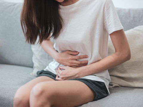 Unterleibskrebs: Diese 5 Symptome sollten Sie unbedingt kennen