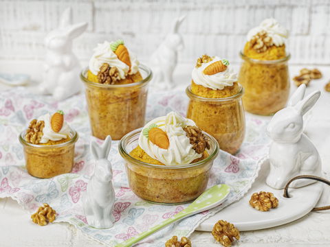 Diese saftigen Möhrenküchlein sind perfekt für den Osterbrunch