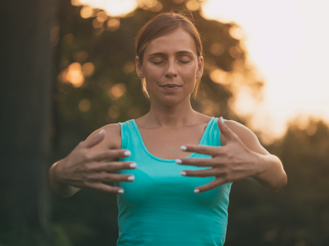 QiGong: So gesund ist die meditative Bewegungsform
