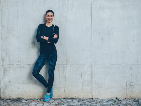 Wand-Workout: 4 Übungen stärken Ihre Muskeln effektiv