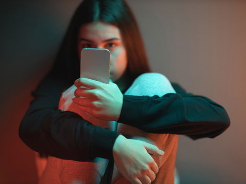Mediensucht bei Jugendlichen steigt: Diese 3 Tipps können helfen
