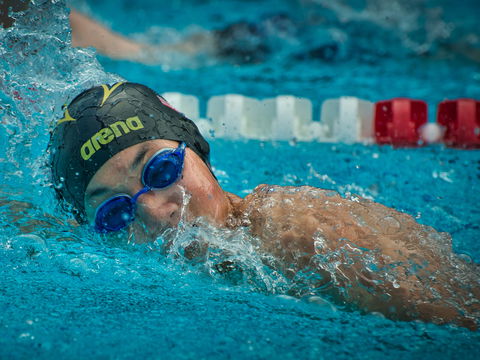 Abnehmen durch Schwimmen: So viele Kalorien verbrennen Sie