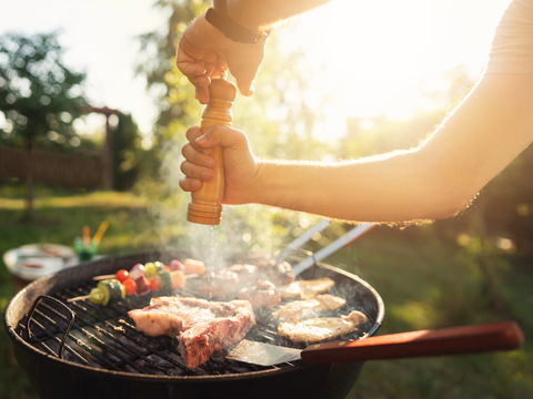 Blitzrezept fürs Grillen: Dieser leckeren Beilage kann keiner widerstehen