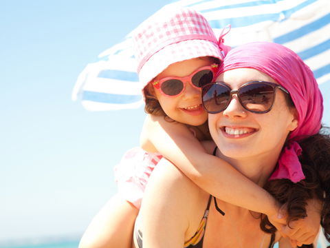 Sonnenallergie beim Kind: Was hilft gegen die Symptome?