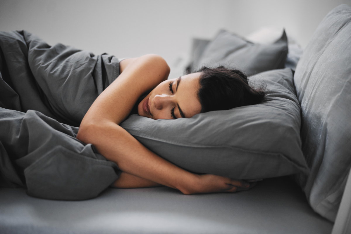 Frau im Bett
