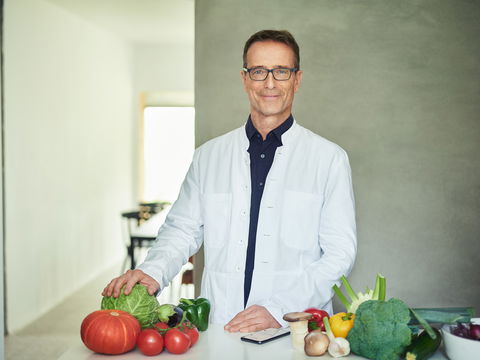 Dr. Riedl: Wir stellen den Vital-Ernährungsexperten vor