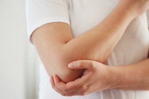 Vitamin D ist entscheidend für die Gesundheit der Knochen.