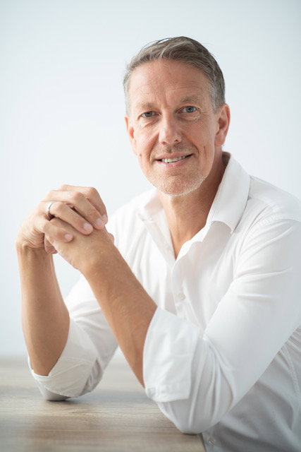 Dr. Michael Lehnert