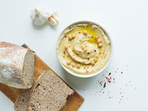 Öko-Test entdeckt Glyphosat in zwei Hummus-Marken vom Discounter