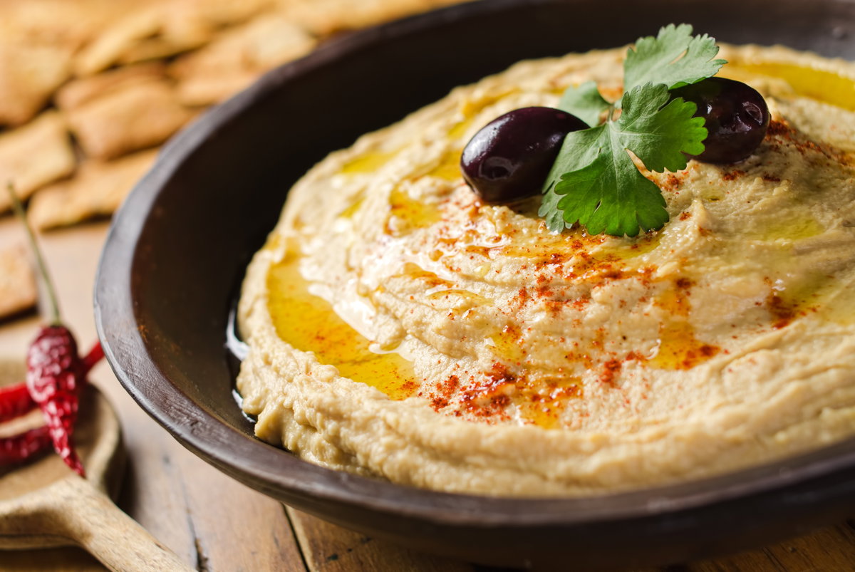 Hummus in einer Schüssel
