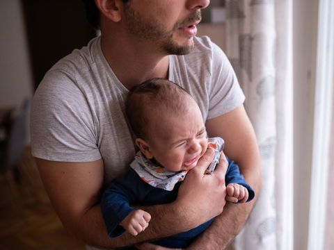 Schreibaby: Die Ursachen und was Eltern tun können