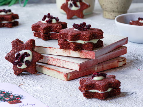 Für die Weihnachtsbäckerei zu Hause: Saftige Schoko-Sandwich-Plätzchen