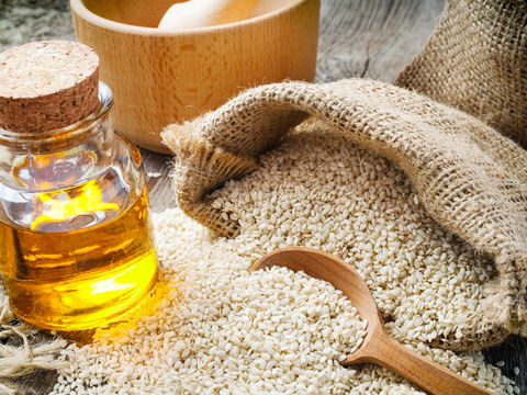 Sesamöl: Gesund oder nicht? 5 Gründe für das Öl