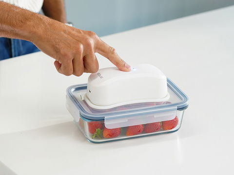Gegen Lebensmittelverschwendung: Gewinnen Sie den EcoLoc UV-Licht-Spezialdeckel + IKEA-Behälter