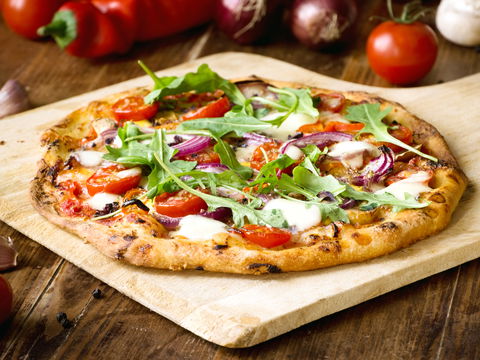 Haferflocken-Pizza: Probieren Sie unser gesundes Low Carb Rezept ohne Mehl