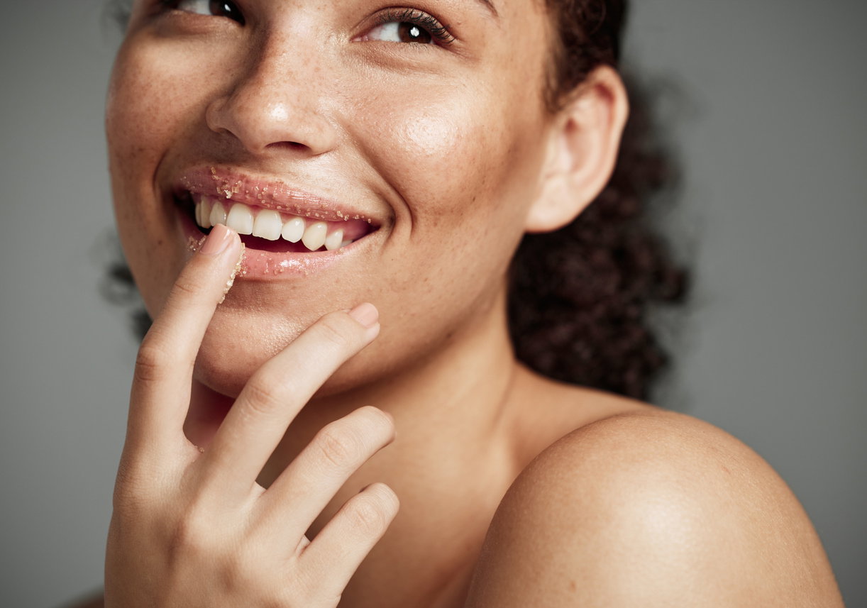 Lippenpeeling selber machen: 5 Rezeptideen für seidig-weiche Lippen
