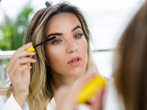 Öko-Test 2024: Finger weg von diesen 3 beliebten Mascaras