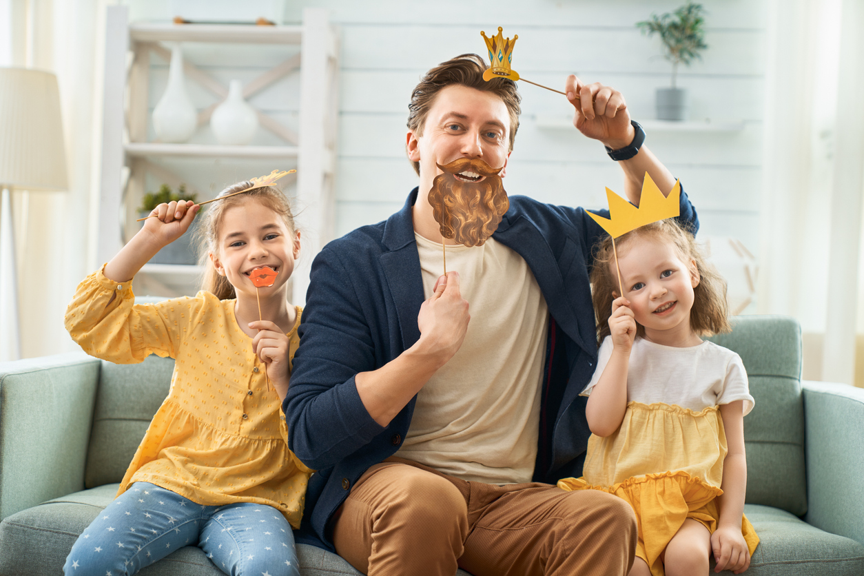 Narzisstischer Vater: 5 typische Merkmale, die Sie sofort wieder erkennen werden 