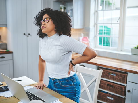 Schmerzen beim Sitzen? Vielleicht sind Ihre Sitzbeinhöcker gereizt