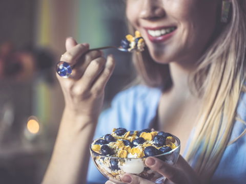 Welche Lebensmittel sind gut für die Zähne? Essen Sie mehr hiervon!