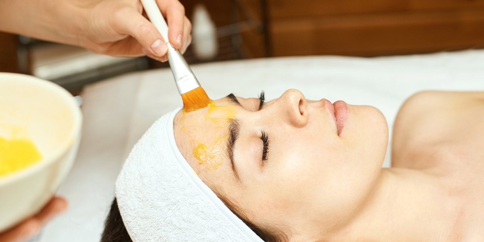 Chemisches Peeling: Diese Vorteile bietet es