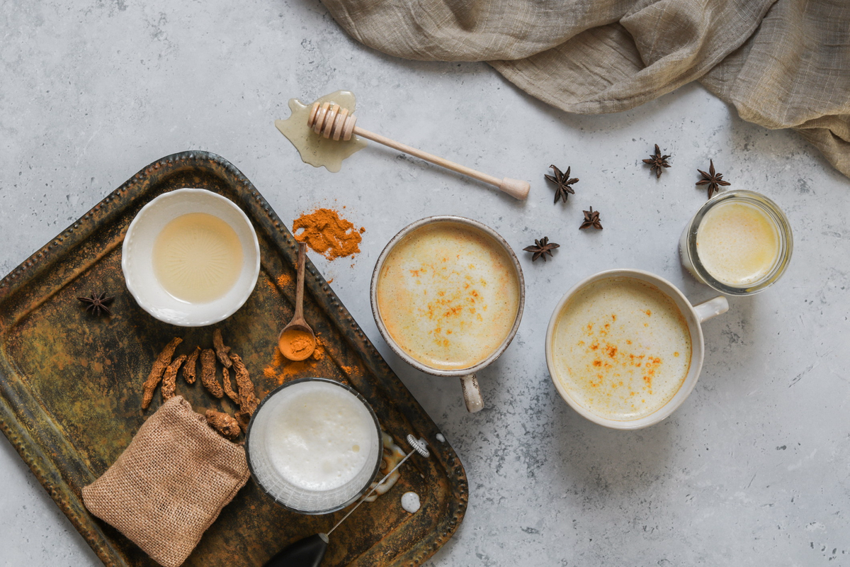 Goldene Milch