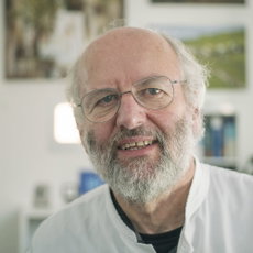 Dr. Helmut Wilhelm