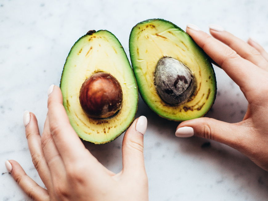 Avocado mit braunem Fruchtfleisch