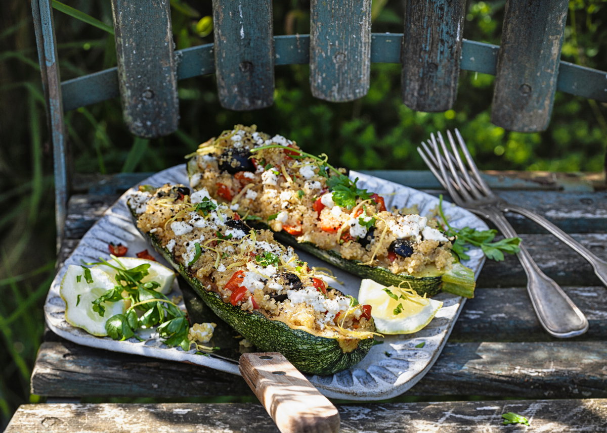 Gefüllte Zucchini mit Quinoa und Feta