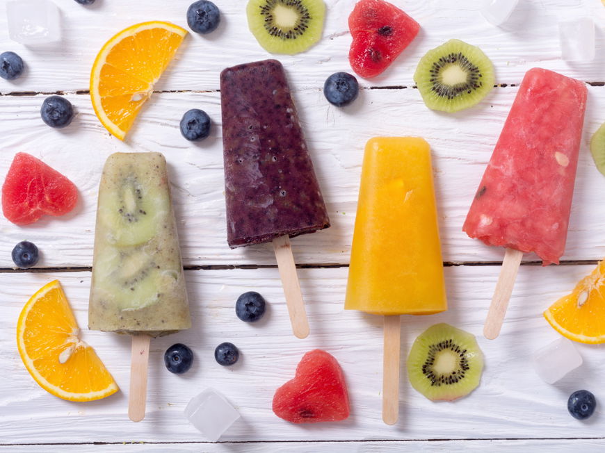 Verschiedene Sorten Eis am Stiel