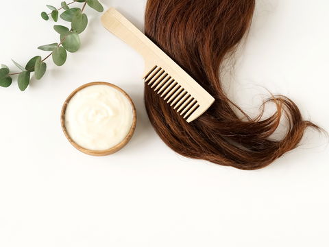 Diese 5 Hausmittel gegen Haarausfall helfen