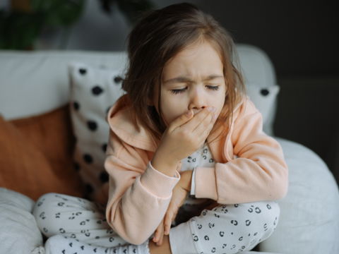 Keuchhusten-Symptome bei Kindern: Was schafft Linderung?