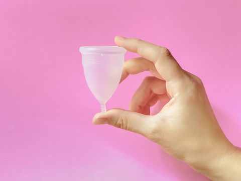 Menstruationstasse läuft aus: Daran kann es liegen