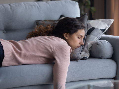 Nach der Arbeit zu müde für alles: Die besten Tipps gegen die Erschöpfung