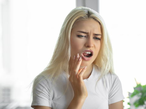 Zahnschmerzen nach Zahnreinigung: Ursachen und Tipps