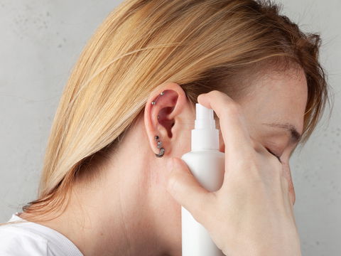 Helix-Piercing entzündet: Was tun bei einem entzündeten Ohrknorpel?