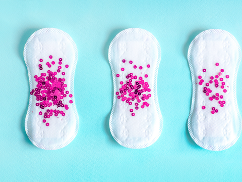 Periode stinkt? Warum Ihr Menstruationsblut auffällig riecht 