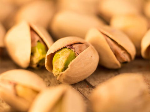 8 schlaffördernde Lebensmittel zum schnelleren Einschlafen