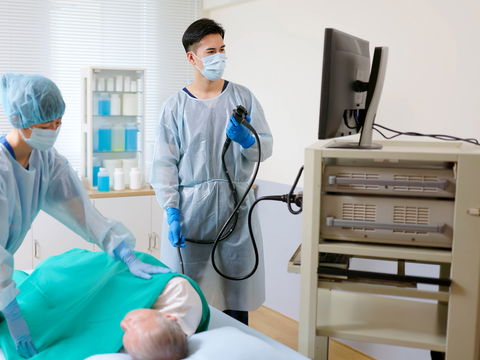 Darmkrebsvorsorge: ab wann Sie regelmäßig zur Darmspiegelung müssen