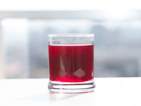 Wie Kräuterblut bei Eisenmangel helfen kann