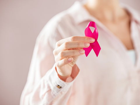 BRCA: Was Sie zum Brustkrebs-Gen wissen müssen