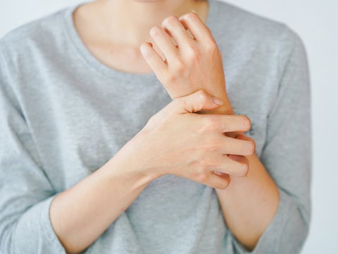 Neurodermitis Ursachen: Warum entsteht die Erkrankung?