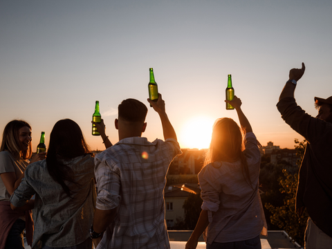 Schwitzen nach Alkohol: Was Ihr Körper Ihnen sagen will