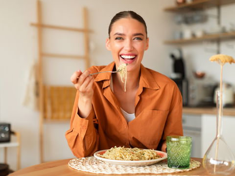 Immer das Gleiche essen? Studie zeigt überraschenden Abnehm-Effekt