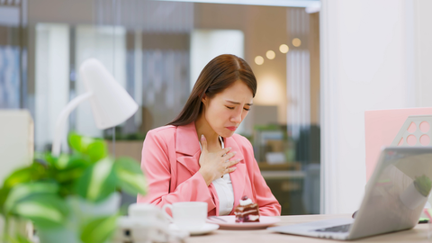 Magenschmerzen durch Stress: Das sollten Sie wissen